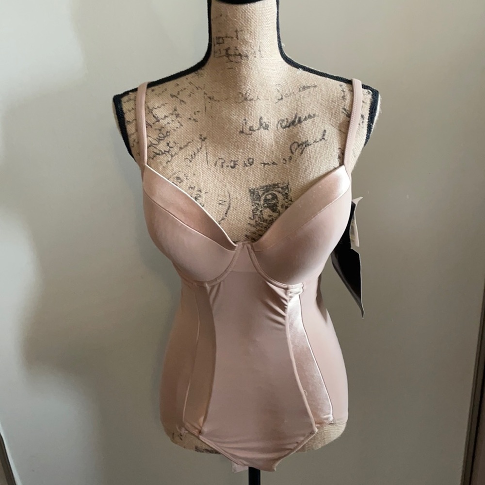 Ultra Smooth Body Briefer